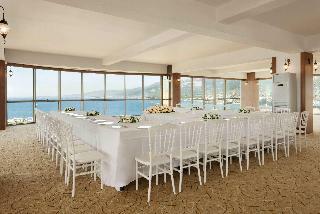 Hotel Ramada Iskenderun Harbour