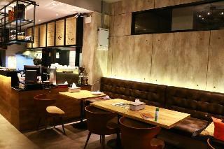 Hotel The Step Sathon