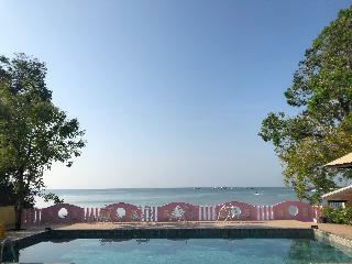 Hotel Anyavee Nammao Beach Resort
