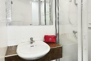 Hotel Zen Rooms Aryan Suites