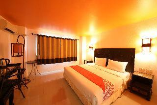 Hotel Oyo 126 Patong Station House
