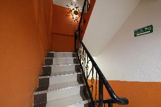 Hotel Oyo 126 Patong Station House