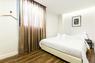 Metro Hotel