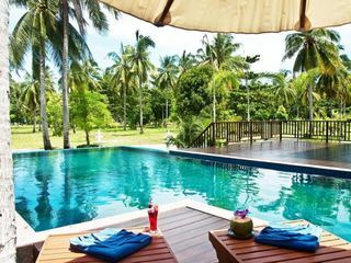 Hotel Racha Island Resort (rayaburi)