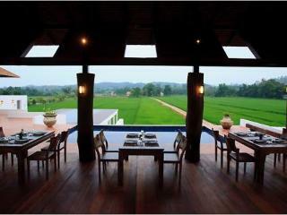 Hotel Manee Dheva Resort & Spa