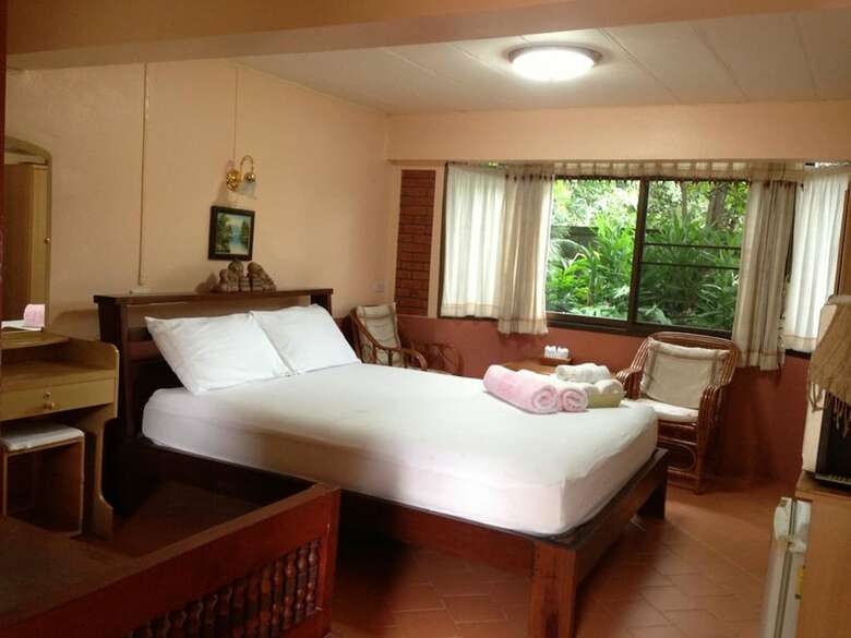 Hostal Baan Maihorm Guesthouse
