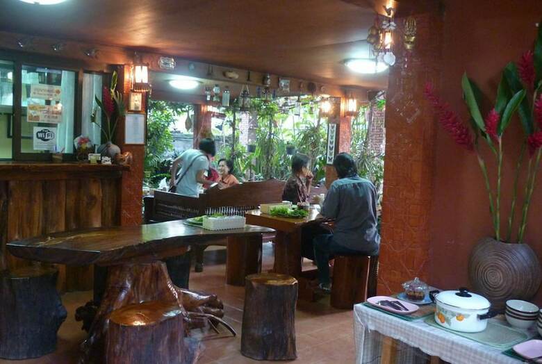 Hostal Baan Maihorm Guesthouse