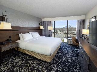 Hotel Doubletree By Hilton Jamestown