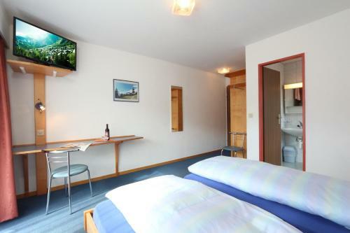 Hostal Hotel Garni Domino