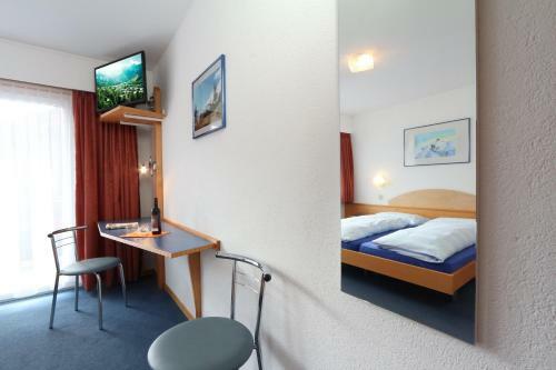 Hostal Hotel Garni Domino