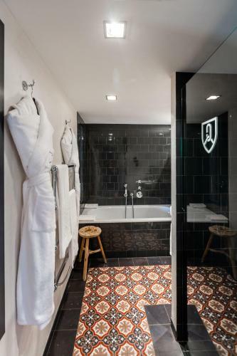 Hotel La Cord�e Des Alpes