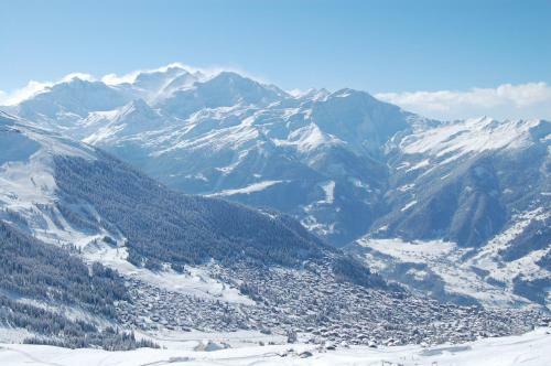 Hotel La Cord�e Des Alpes