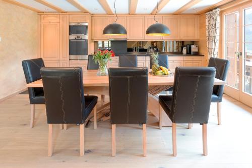 Apartment Alpenblume - Griwarent Ag
