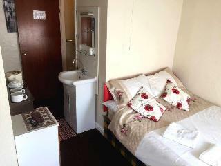 Hotel Willow Grove