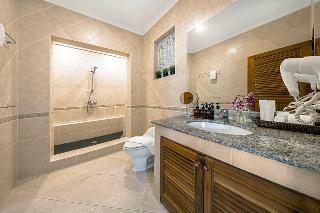 Hotel Private Beach Majestic Pool Villa Pattaya