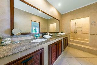 Hotel Private Beach Majestic Pool Villa Pattaya