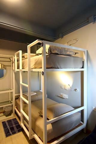 Hotel The Moon Hostel Hua Hin