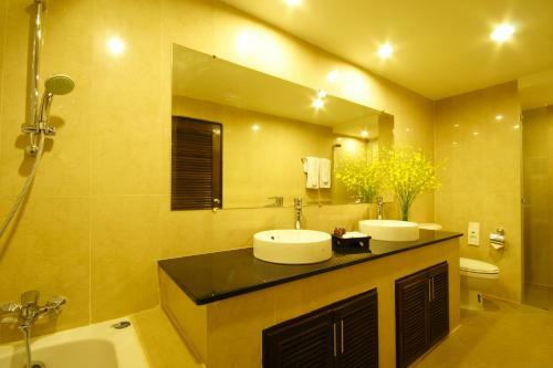 Hotel Grand Business Inn