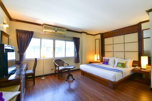 Hotel Grand Business Inn