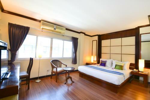Hotel Grand Business Inn