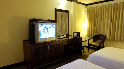 Hotel Grand Business Inn