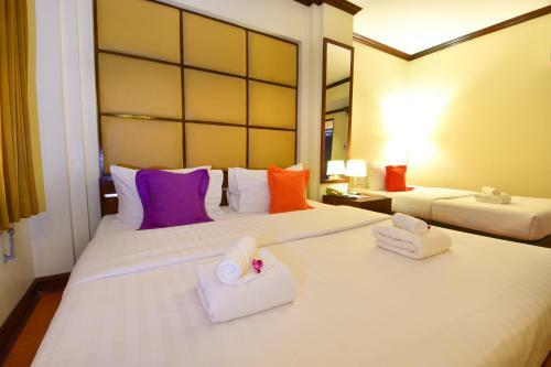 Hotel Grand Business Inn