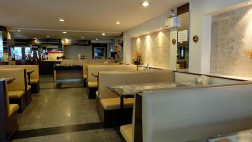 Hotel Grand Business Inn