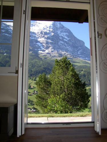 Apartamentos Chalet Aiiny
