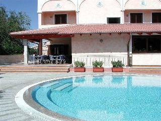 Hotel New Rose Resort & Beach Club