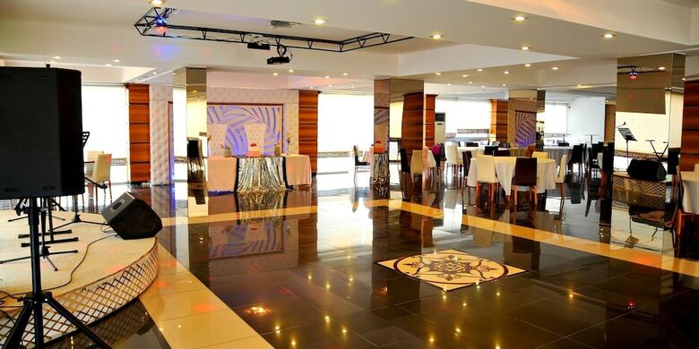 Expo Park Hotel