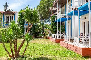 Santa Family Club Hotel