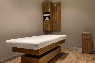 Hotel Ramada Encore Basin Express