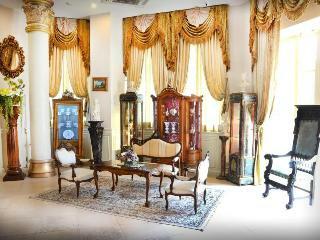 Hotel Chuchaiburi Sri Amphawa