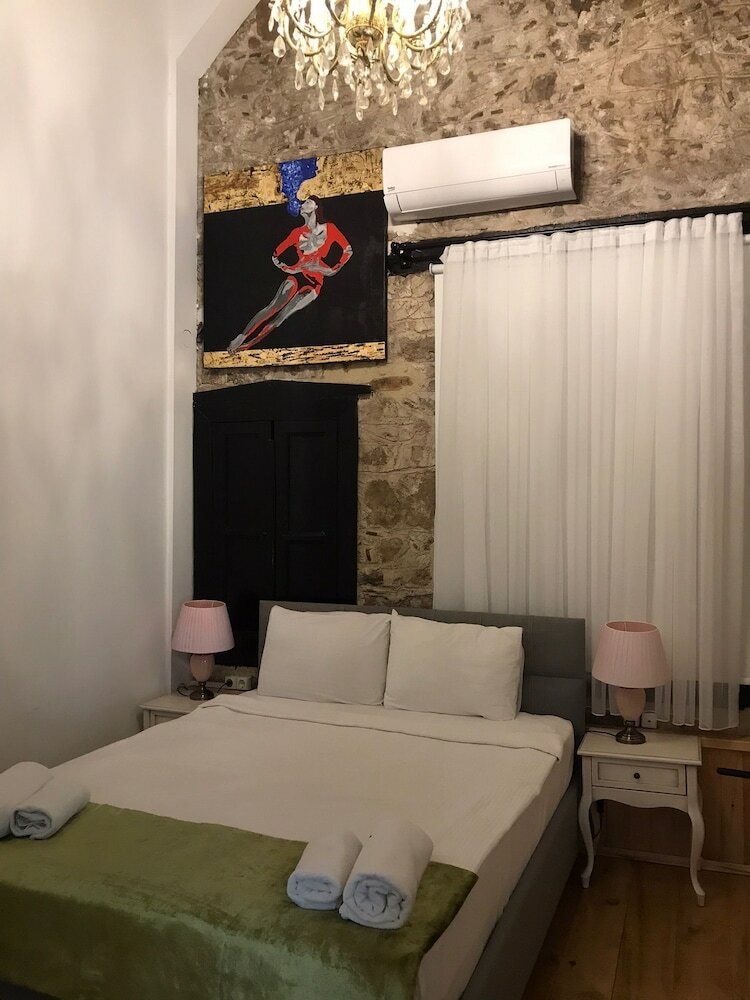 Cedrus Hotel