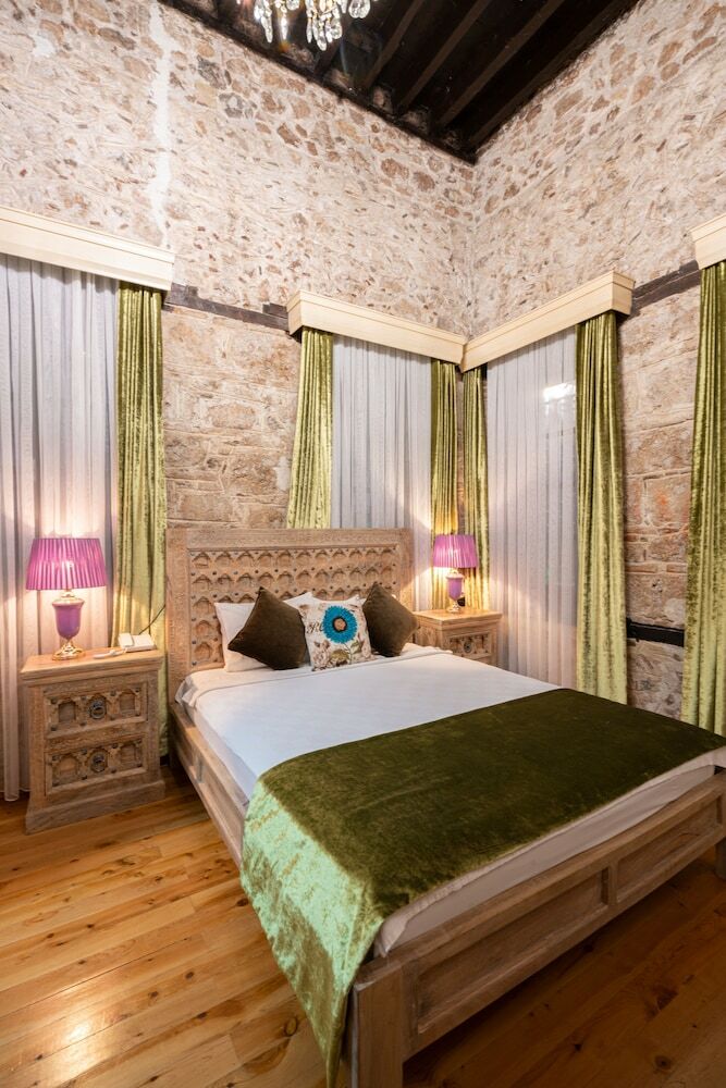 Cedrus Hotel
