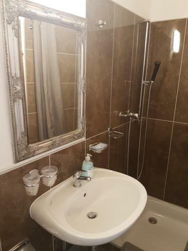 Bed & Breakfast Hotel Garni Giacometti