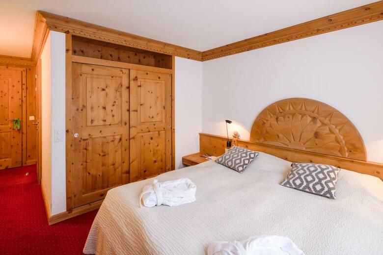 Hotel Ches'arsa Lodge