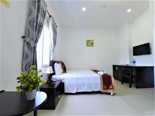 Huynh Gia Hung Hotel