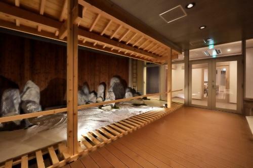 Cabin Capsule Hotel J Ship Osaka Namba