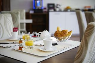Hotel Logis H�tel La Commanderie de Champarey