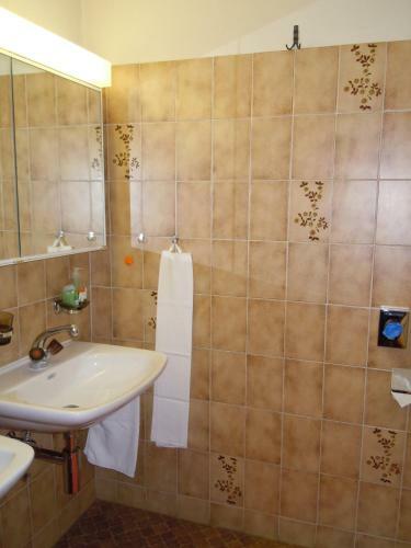 Hostal Hotel Pension S�som Surlej