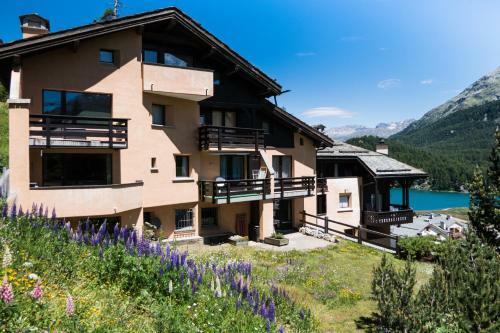 Aparthotel Chesa Bellaval