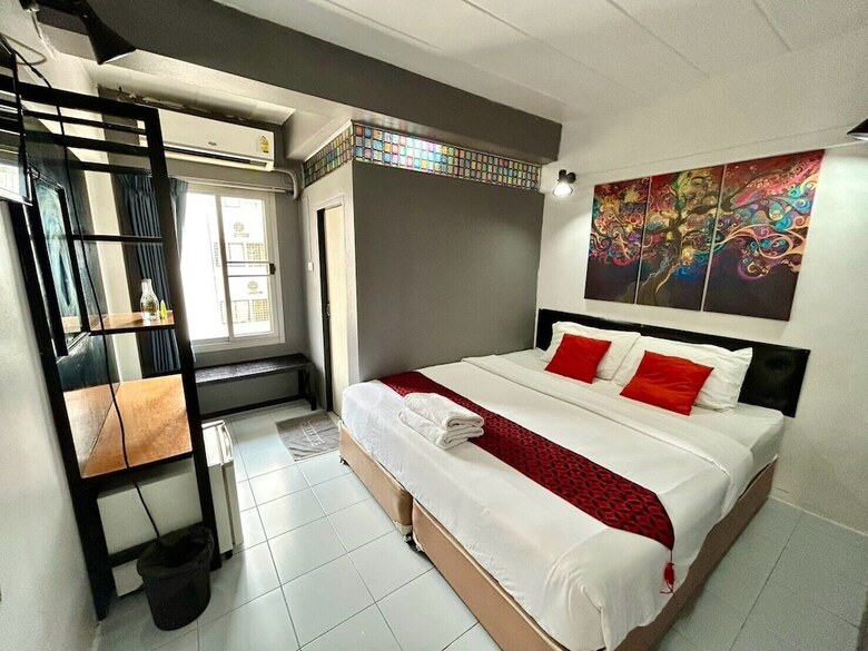 Khaosan Art Hotel