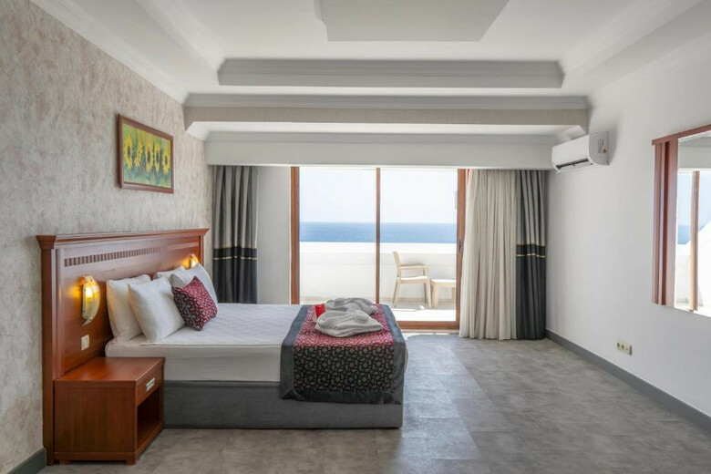 Casa Fora Beach Resort