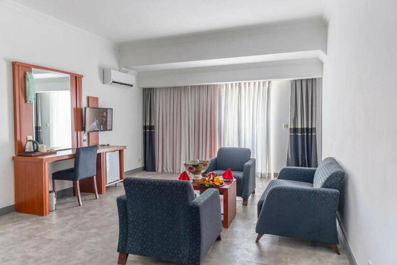 Casa Fora Beach Resort