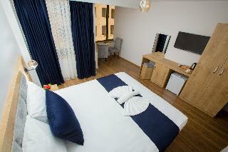 Golden Street Hotel