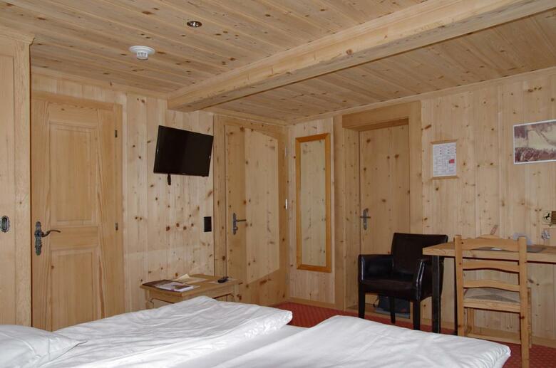 Posthotel R�ssli