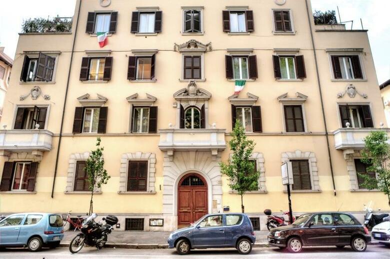 Hotel Bdb Luxury Rooms San Pietro