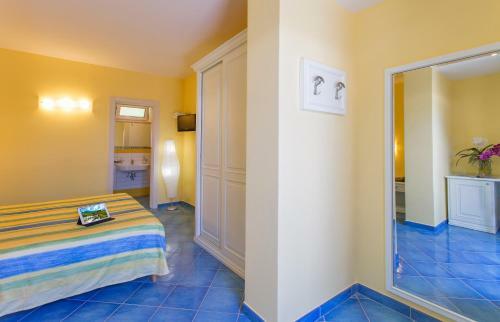 Hotel Cava Dell'isola