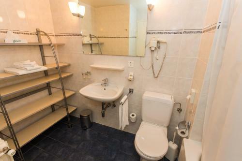 Hotel Com�die